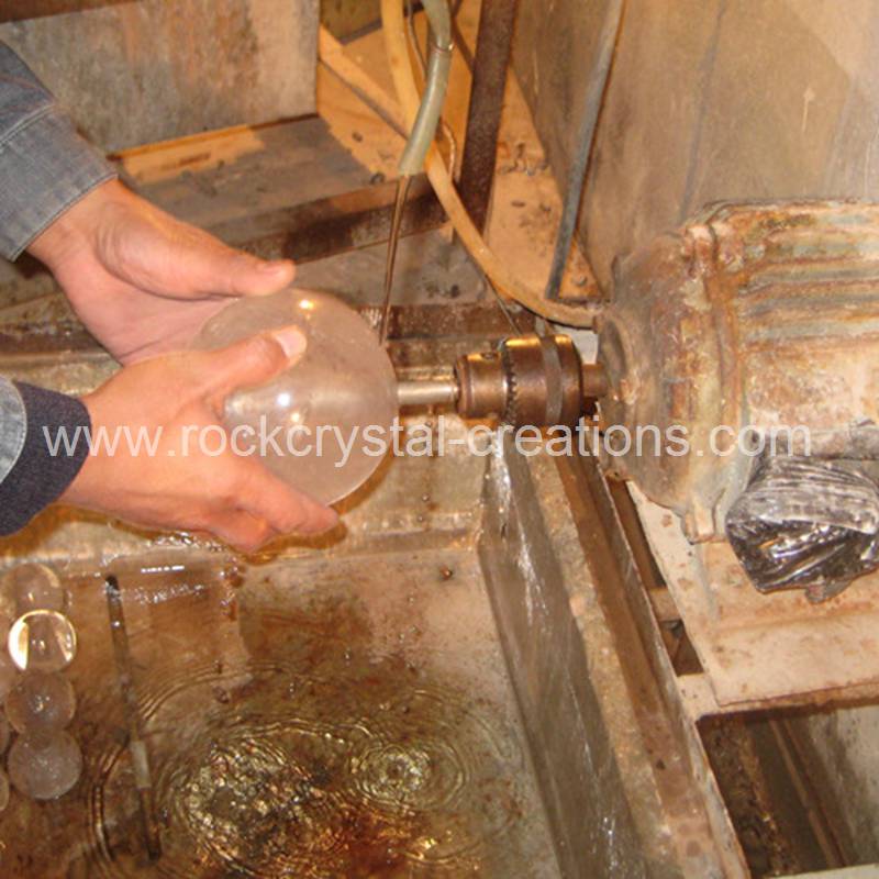 Central hole polishing